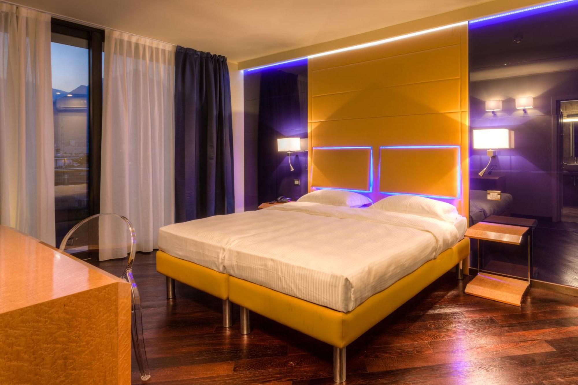 Hotel Garda - TonelliHotels Riva del Garda Camera foto