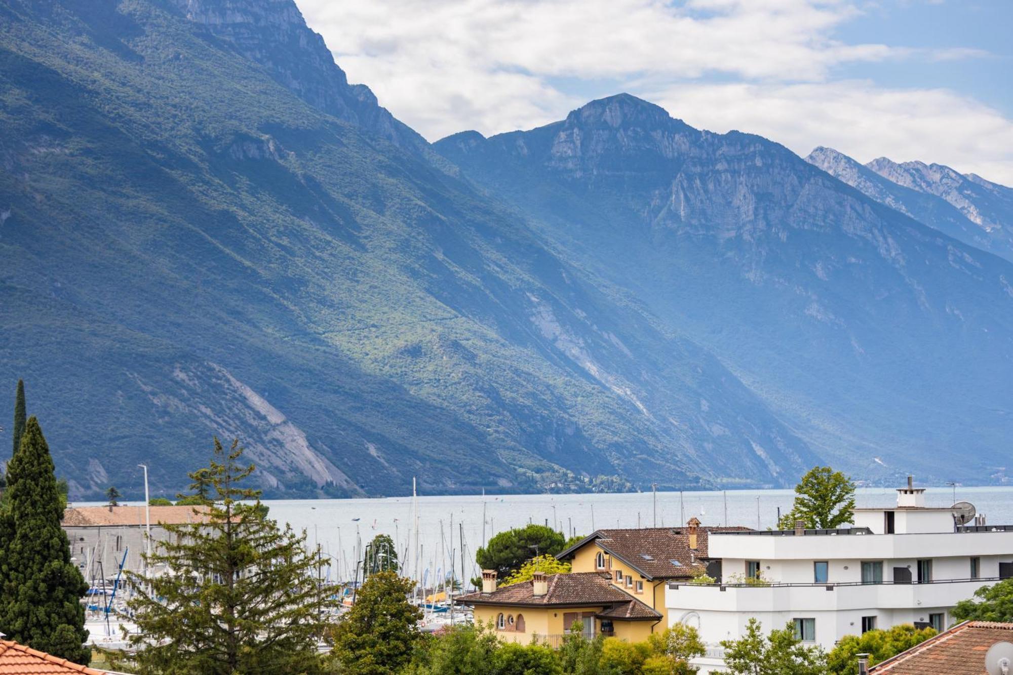 Hotel Garda - TonelliHotels Riva del Garda Esterno foto