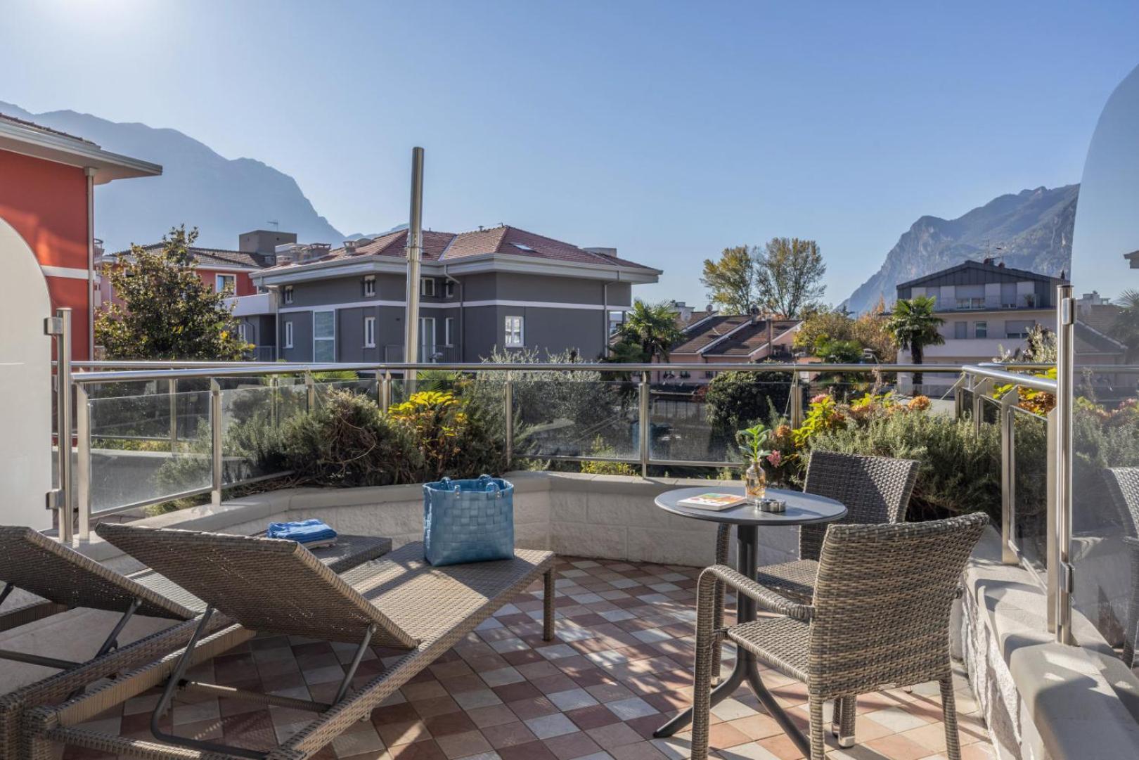 Hotel Garda - TonelliHotels Riva del Garda Esterno foto